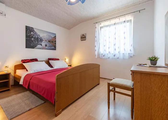 Appartamento 2 Bedroom In Pag *