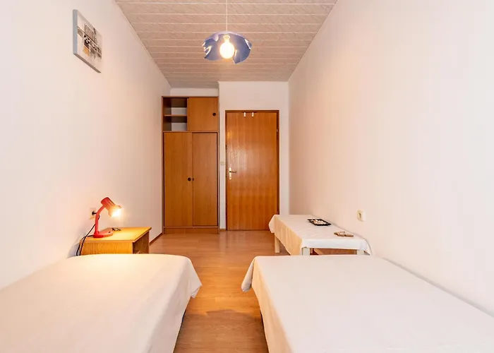 2 Bedroom In Pag Appartamento *