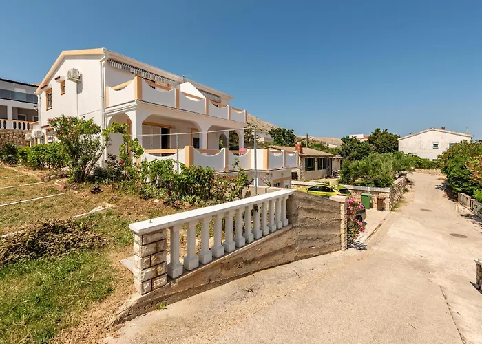 2 Bedroom In Pag Pag Town