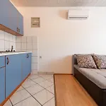 2 Bedroom In Pag Apartamento *